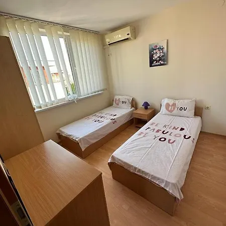 Penthouse 2 Bed At Nesebar Club Apartamento *